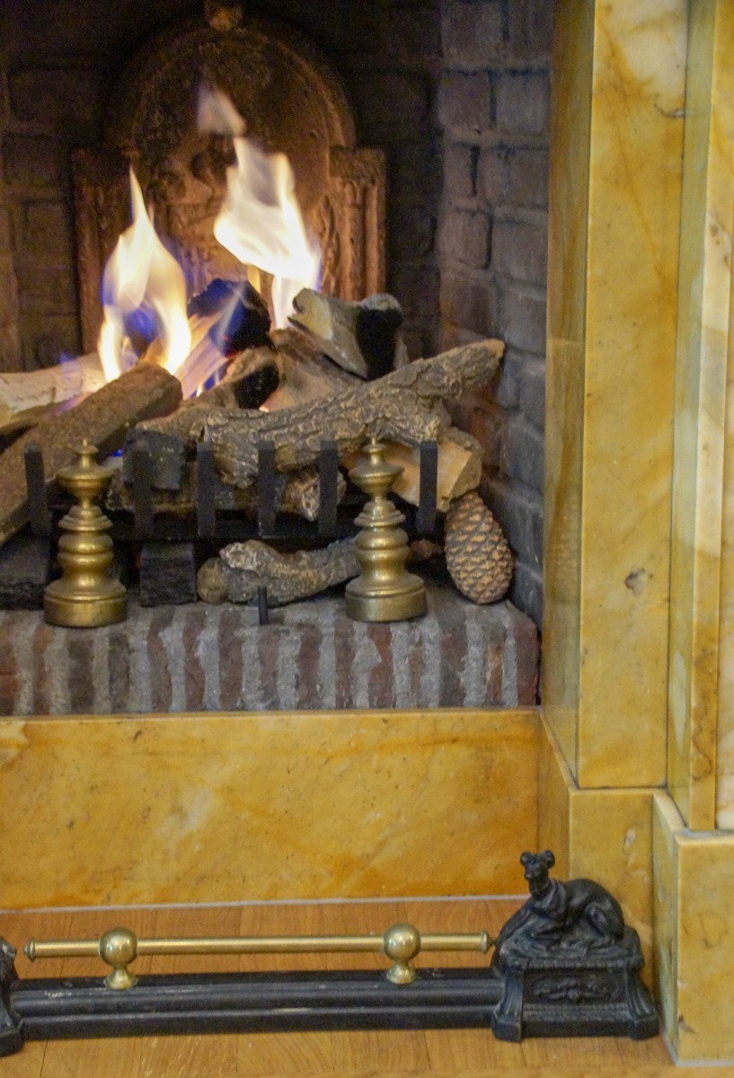Fireplace with same style fireplace accessories