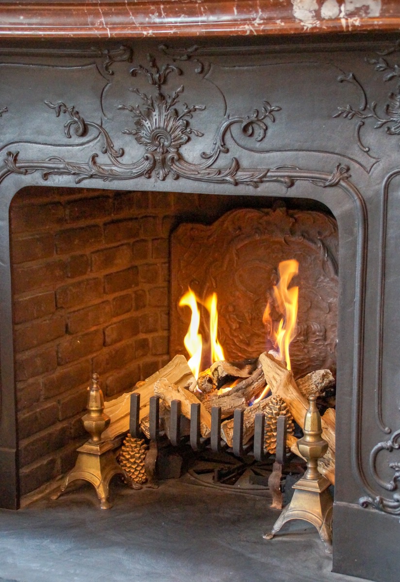 Fireplace with same style fireplace accessories