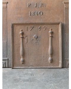 Pillars with Fleurs de Lys Fireback