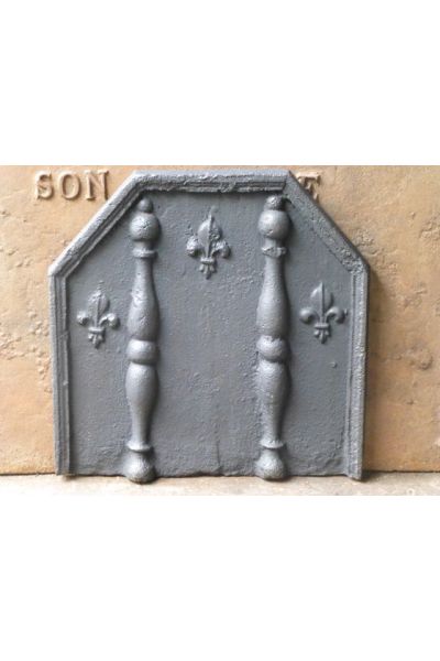 Pillars with Fleurs de Lys Fireback
