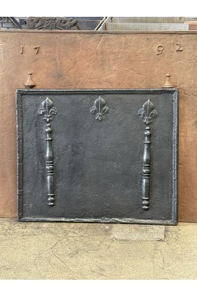 Pillars with Fleurs de Lys Fireback