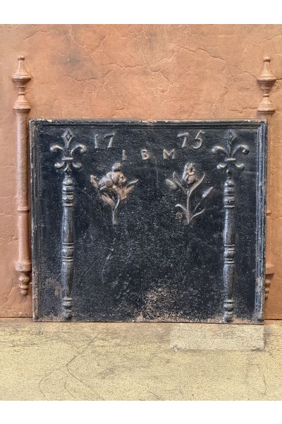 Pillars with Decoration Fireback