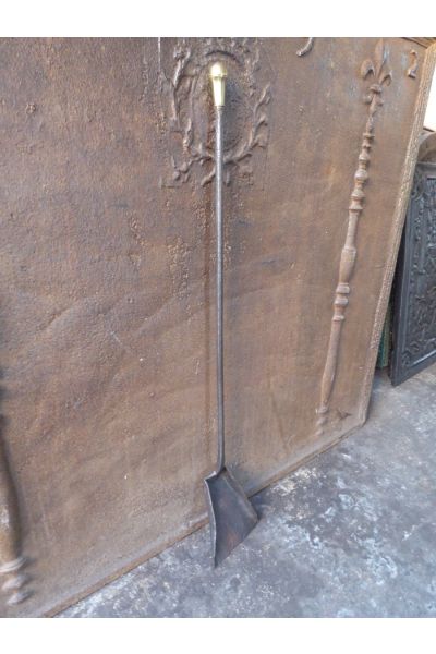 Antique French Fire Shovel made of 15,16 