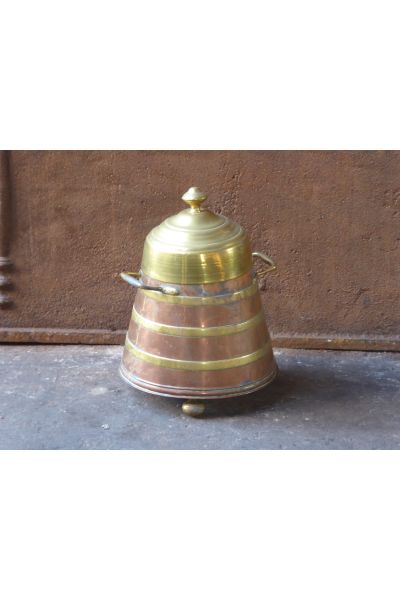 Antique copper 'doofpot' made of 16,31 