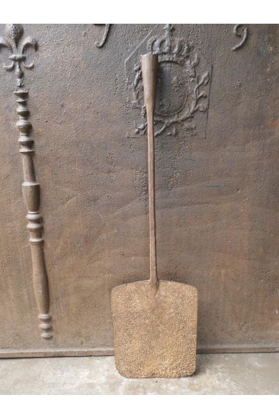 Large Fireplace Shovel made of Wrought iron 