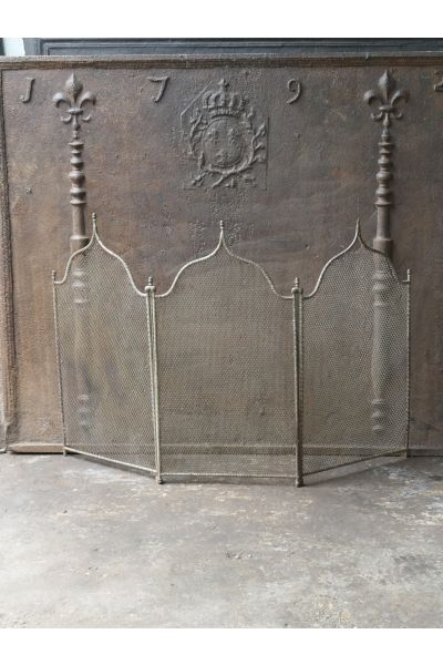 Decorative Fireplace Screen made of 16,154,155 