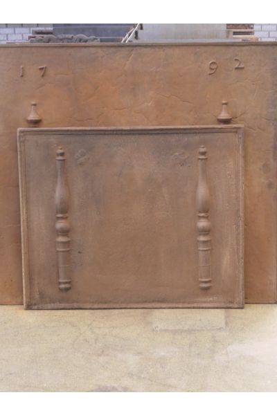 Pillars with Fleurs de Lys Fireback