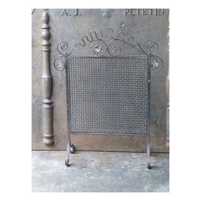 English Fire Screen made of Wrought iron, Iron mesh 