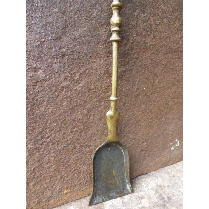 English Fire Shovel made of Brass 
