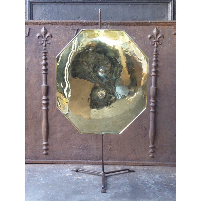 Polished Brass Fire Screen made of Wrought iron, Polished brass 