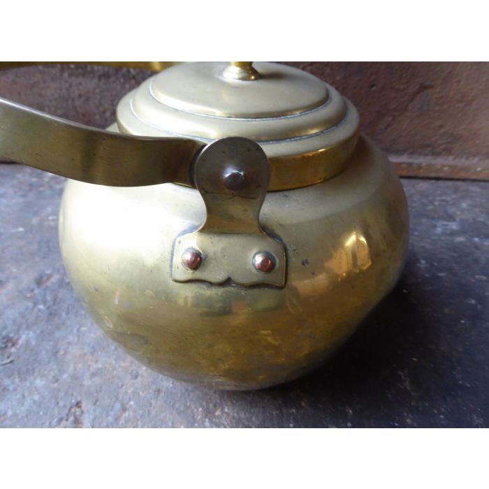 Antique Kettle made of Brass 