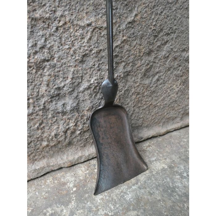 Napoleon III Fire Shovel made of Wrought iron, Polished brass 