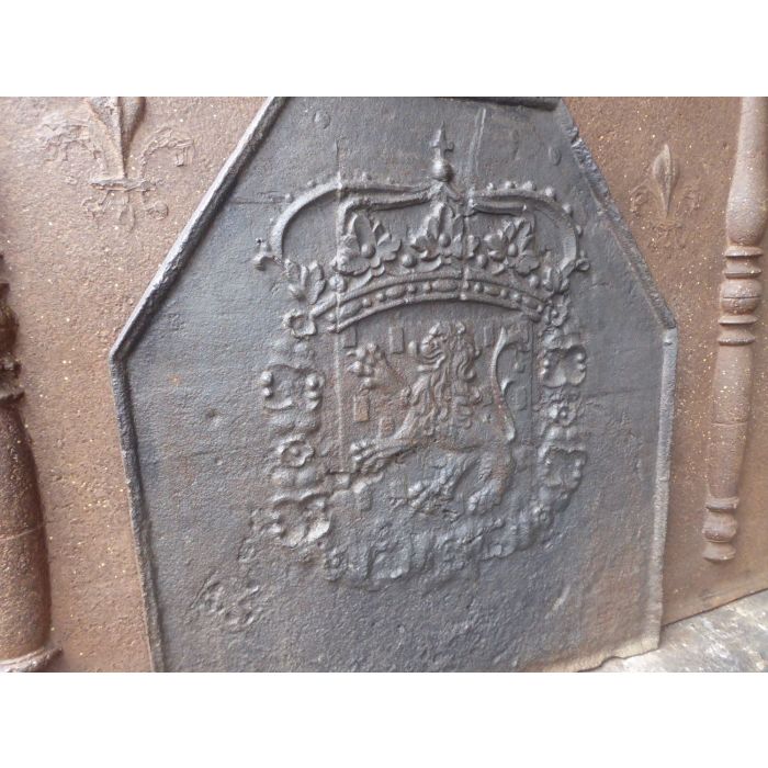 Arms of Nassau Fireback made of Cast iron 