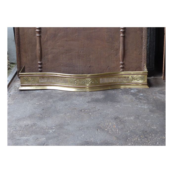 Victorian Fire Fender made of Polished brass, Polished copper 
