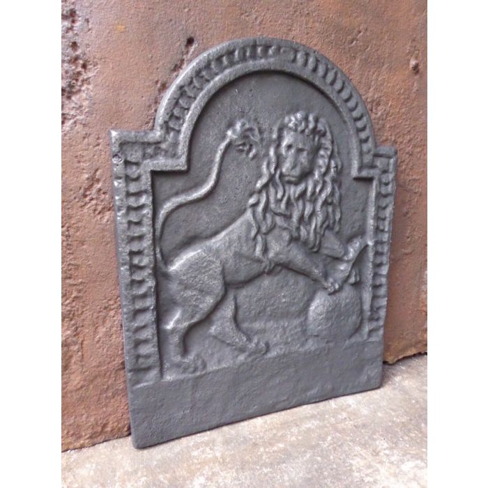 Lion Fireback made of Cast iron 