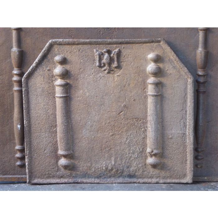 Pillars with Decoration Fireback made of Cast iron 