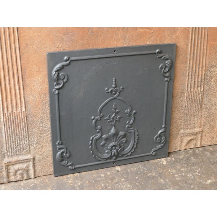 Neoclassical Fireback made of Cast iron 