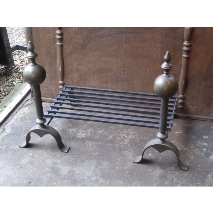 Victorian Fireplace Grate made of Wrought iron, Brass 