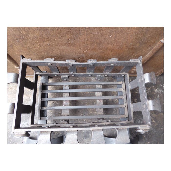 Victorian Fireplace Grate made of Wrought iron 