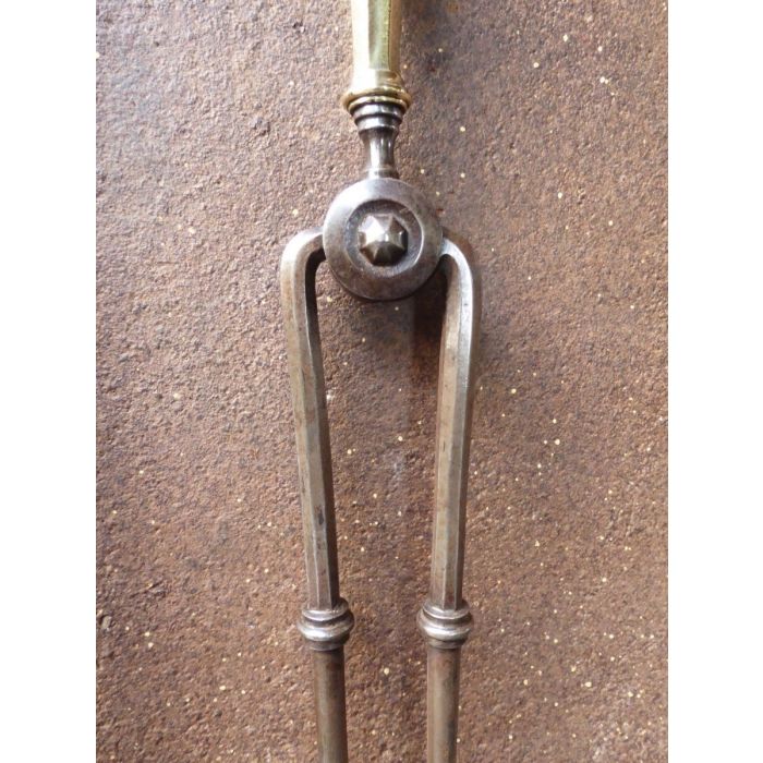 Georgian Fireplace Utensils made of Wrought iron, Polished brass, Polished copper, Bronze 