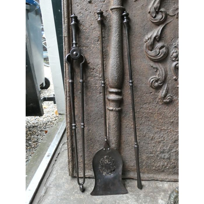Large Georgian Fire Irons made of Wrought iron, Brass 
