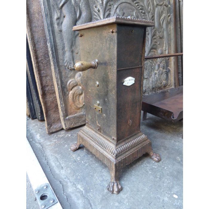 Antique Clockwork Roasting Jack made of Cast iron, Wrought iron, Brass, Polished copper 