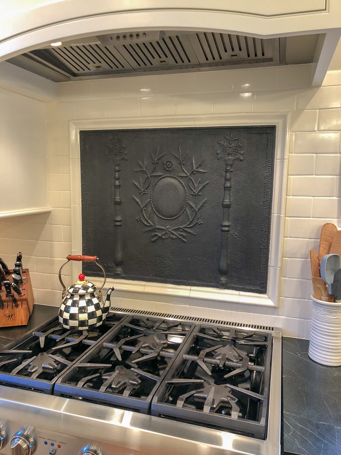 Fireback as kitchen backsplash in Hartford, Connecticut, by https://www.firebacks.net