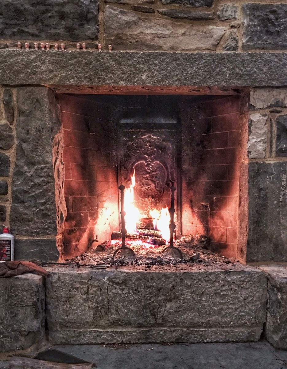 Rectangular fireback in beautiful USA fireplace