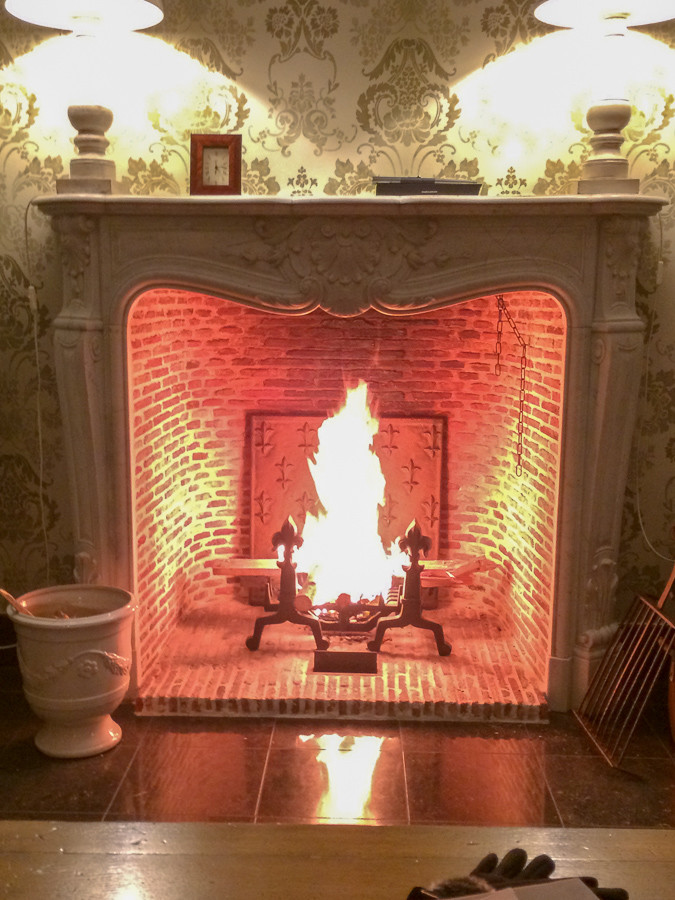 Fireplace fireback sourced by https://www.firebacks.net