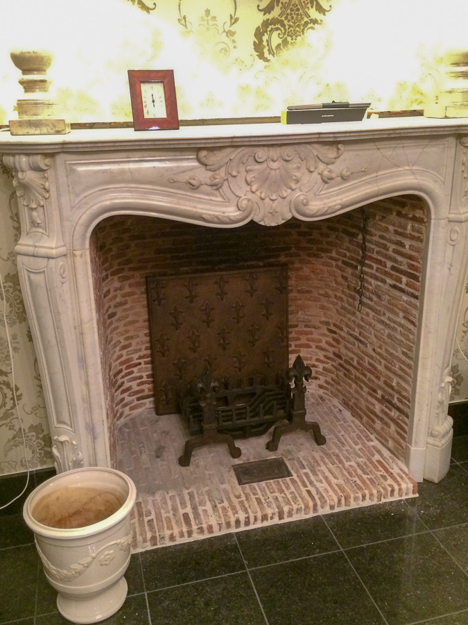 Fireplace fireback sourced by https://www.firebacks.net