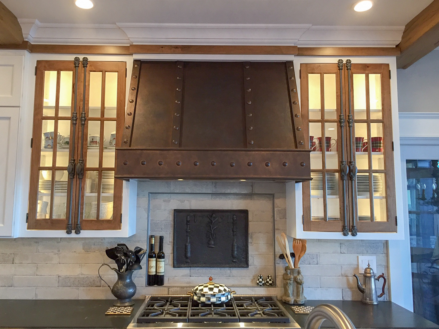 Fireback backsplash in Chicago, Illinois by https://www.firebacks.net