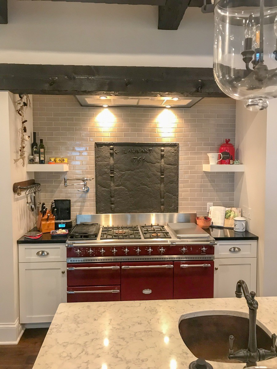 Fireback backsplash in Scott City, Missouri by https://www.firebacks.net