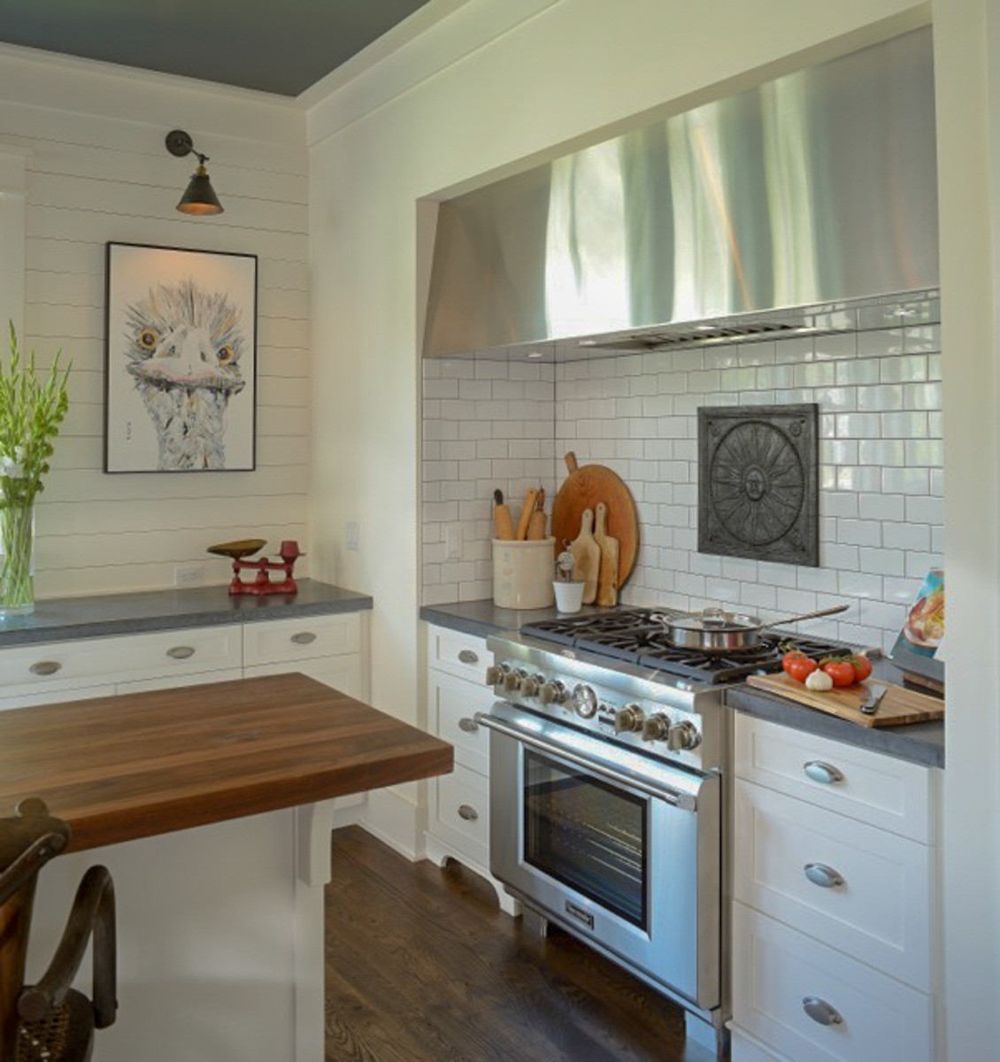 Fireback as backsplash in Charleston, South Carolina from https://www.firebacks.net