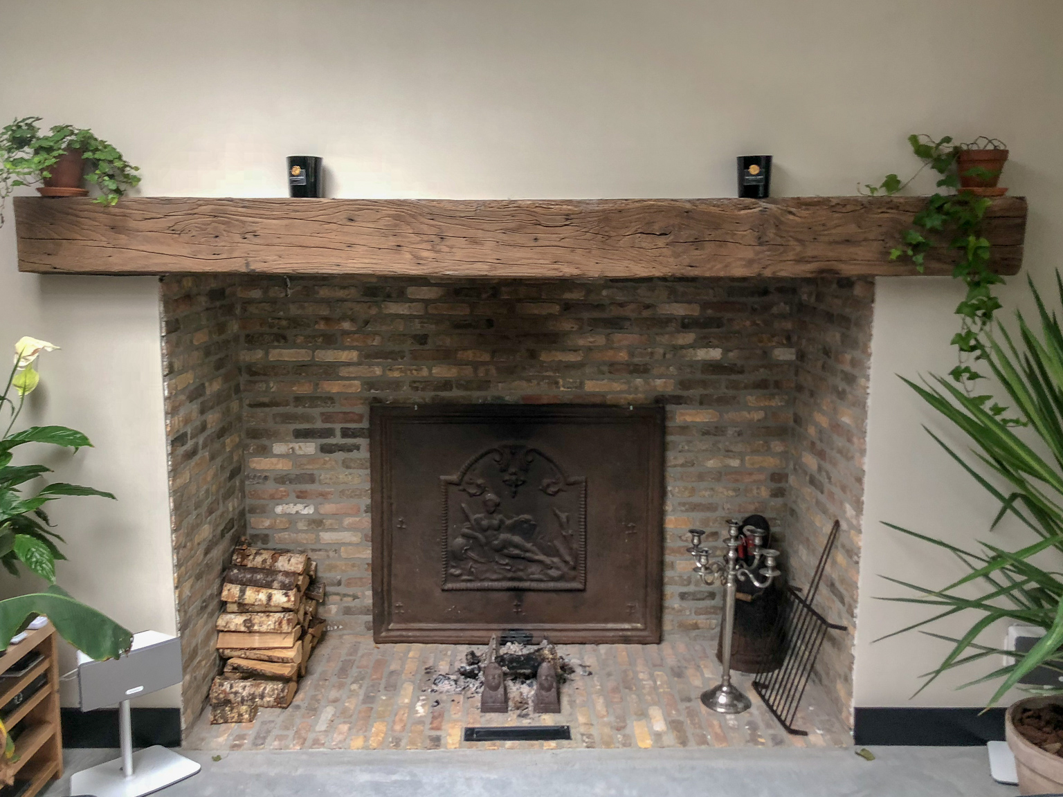 Sturdy fireplace made lighter with fireplace accessories
