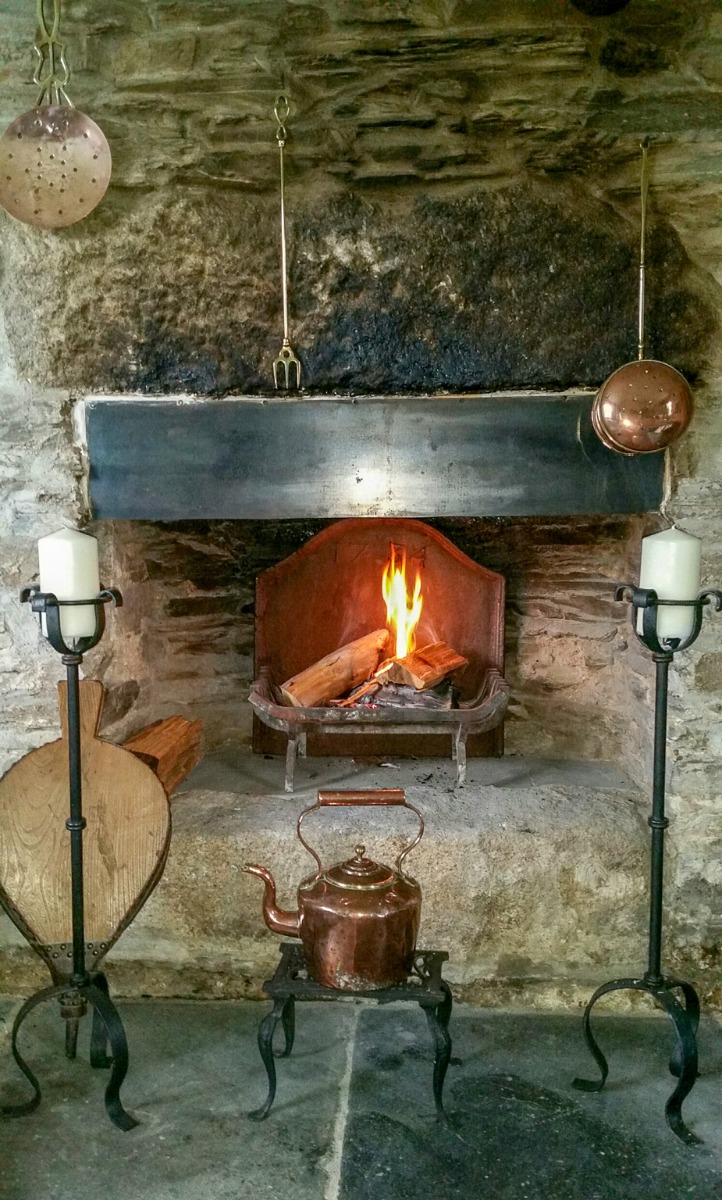 Fireplace accessories in Liskeard, UK, sourced by https://www.firebacks.net