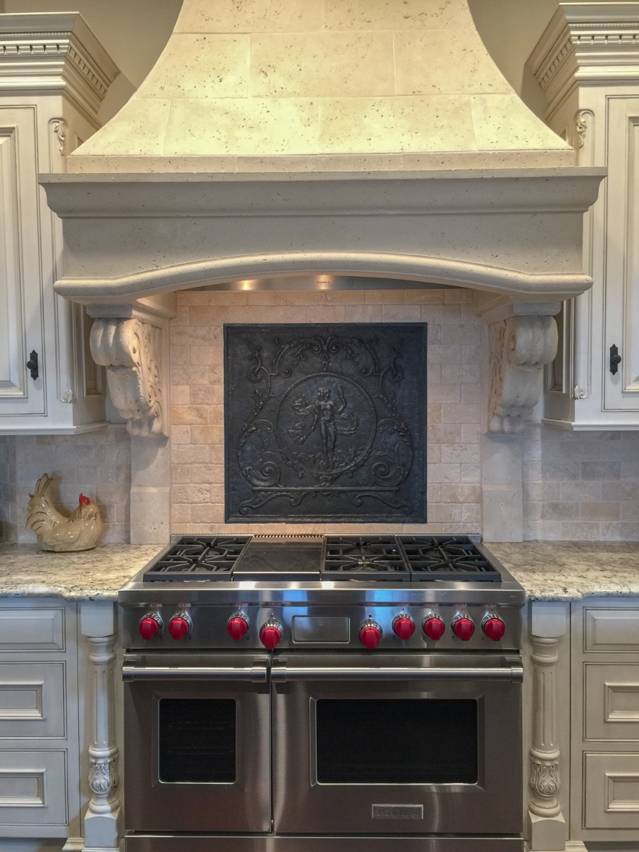 Fireback as backsplash in Rocklin, California, sourced by https://www.firebacks.net