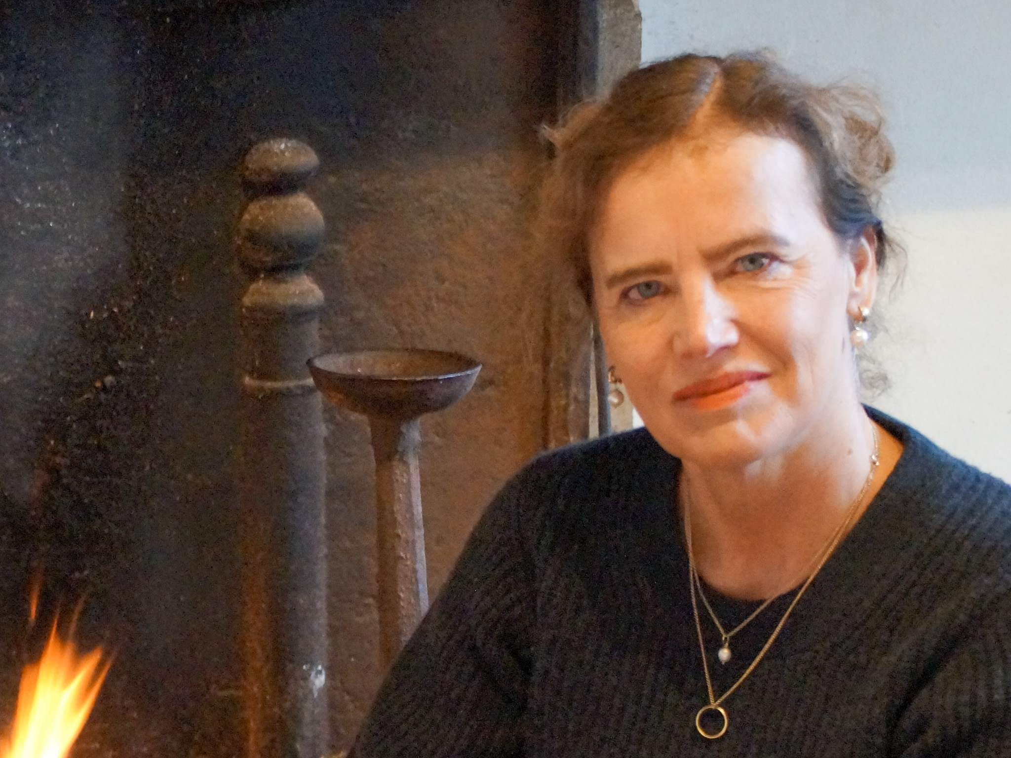 Inge Jüngeling of Antique-fireback.com